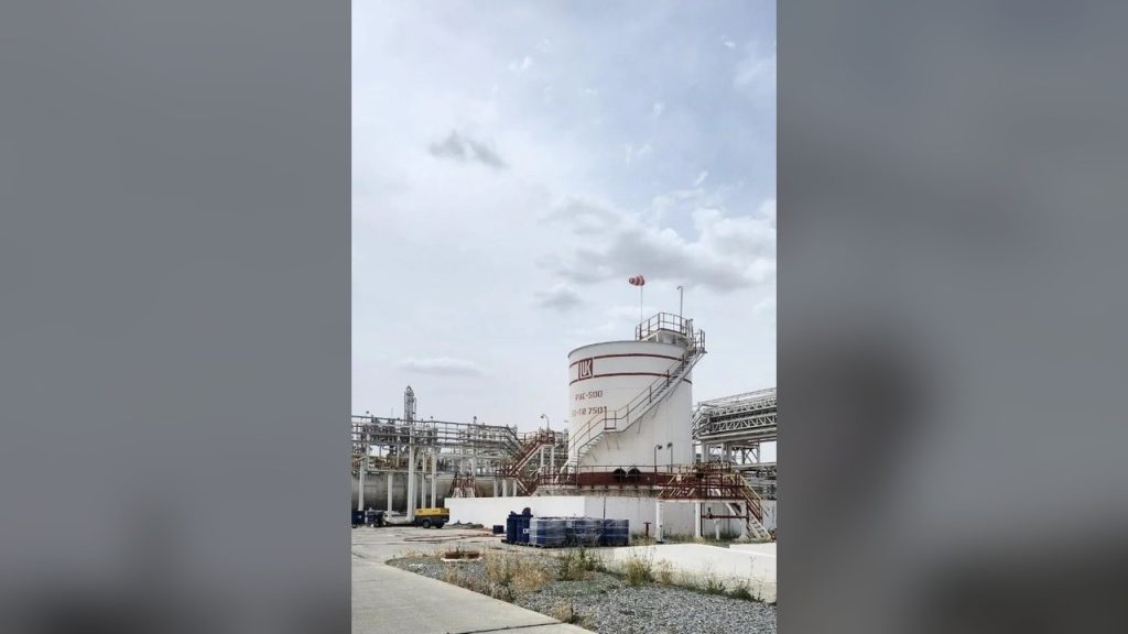 Резервуар РВС-500 на объекте Лукойл Узбекистан Оперейтинг, гиссарская группа месторождений