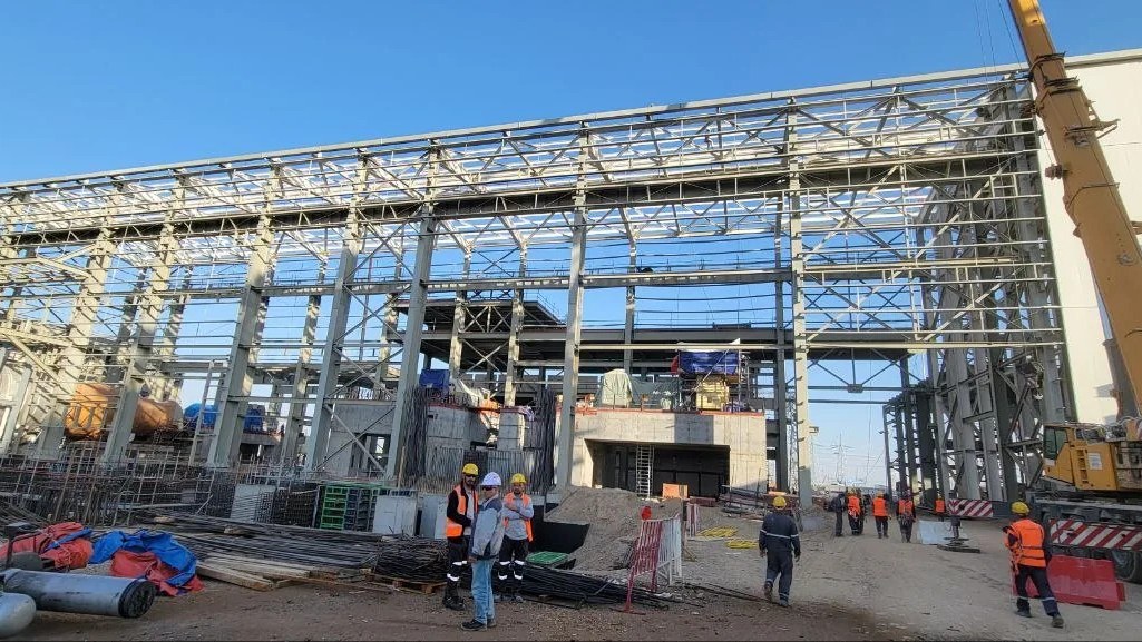 Монтаж стального каркаса главного корпуса, Талимарджанская ТЭС
